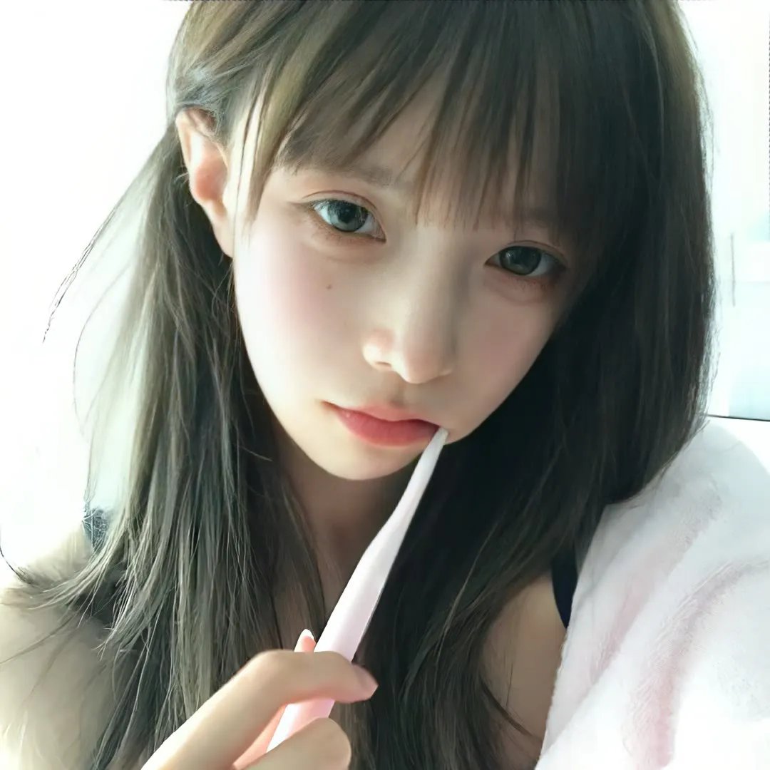 储物柜女孩